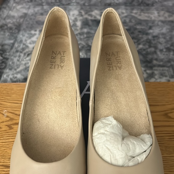 ⭐️ Naturalizer Donelle Tender Taupe 10M - Picture 2 of 11